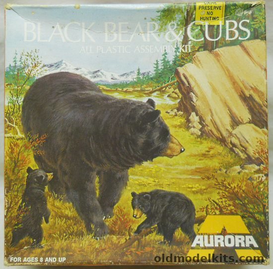 Aurora 1/8 Black Bear and Cubs, 407-130 plastic model kit